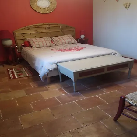 Couette-café De La Domergue 3*