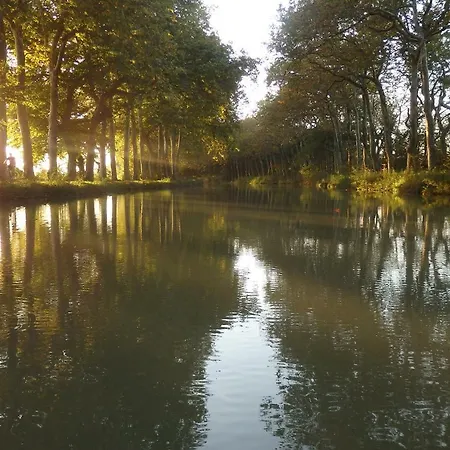 Bed & Breakfast La Bonne Planque - Maison Eclusiere De La Domergue Canal Du Midi 3*