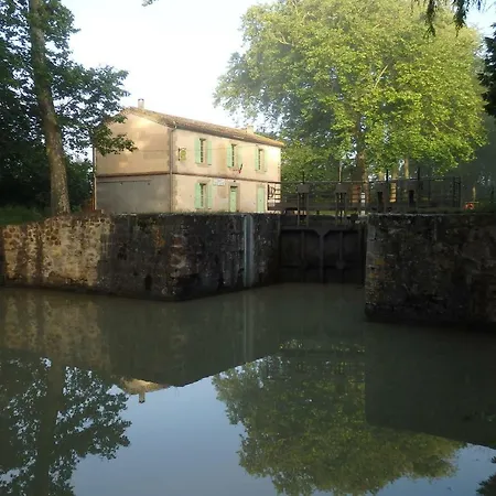 La Bonne Planque - Maison Eclusiere De La Domergue Canal Du Midi 3* Mas-Saintes-Puelles